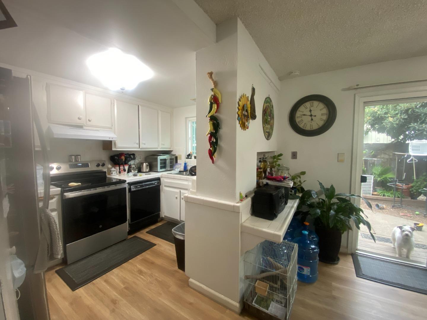 Detail Gallery Image 10 of 43 For 3813 Barker Dr, San Jose,  CA 95117 - – Beds | – Baths