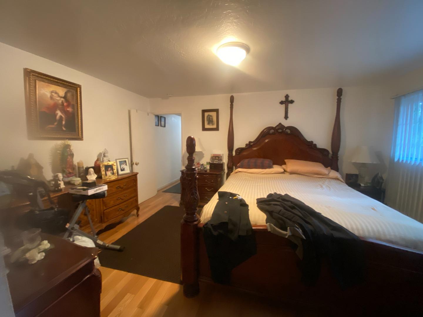 Detail Gallery Image 13 of 43 For 3813 Barker Dr, San Jose,  CA 95117 - – Beds | – Baths