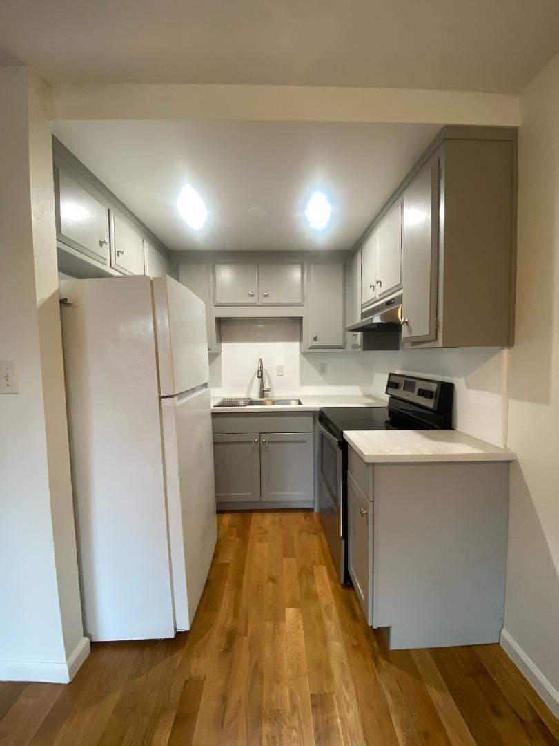 Detail Gallery Image 28 of 43 For 3813 Barker Dr, San Jose,  CA 95117 - – Beds | – Baths