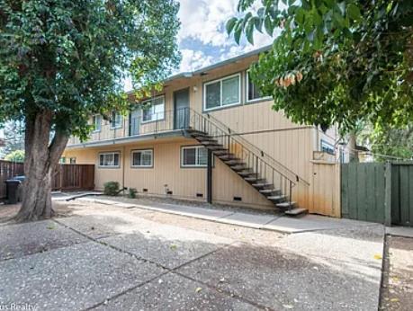 Detail Gallery Image 4 of 43 For 3813 Barker Dr, San Jose,  CA 95117 - – Beds | – Baths