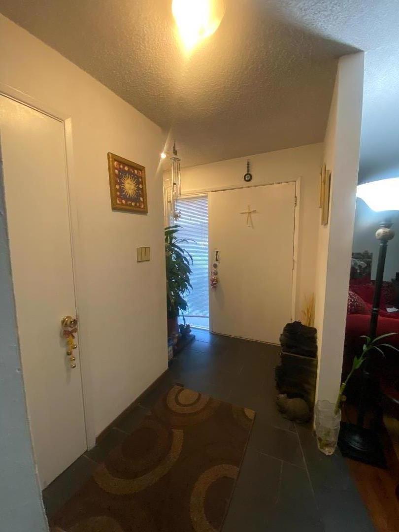 Detail Gallery Image 8 of 43 For 3813 Barker Dr, San Jose,  CA 95117 - – Beds | – Baths