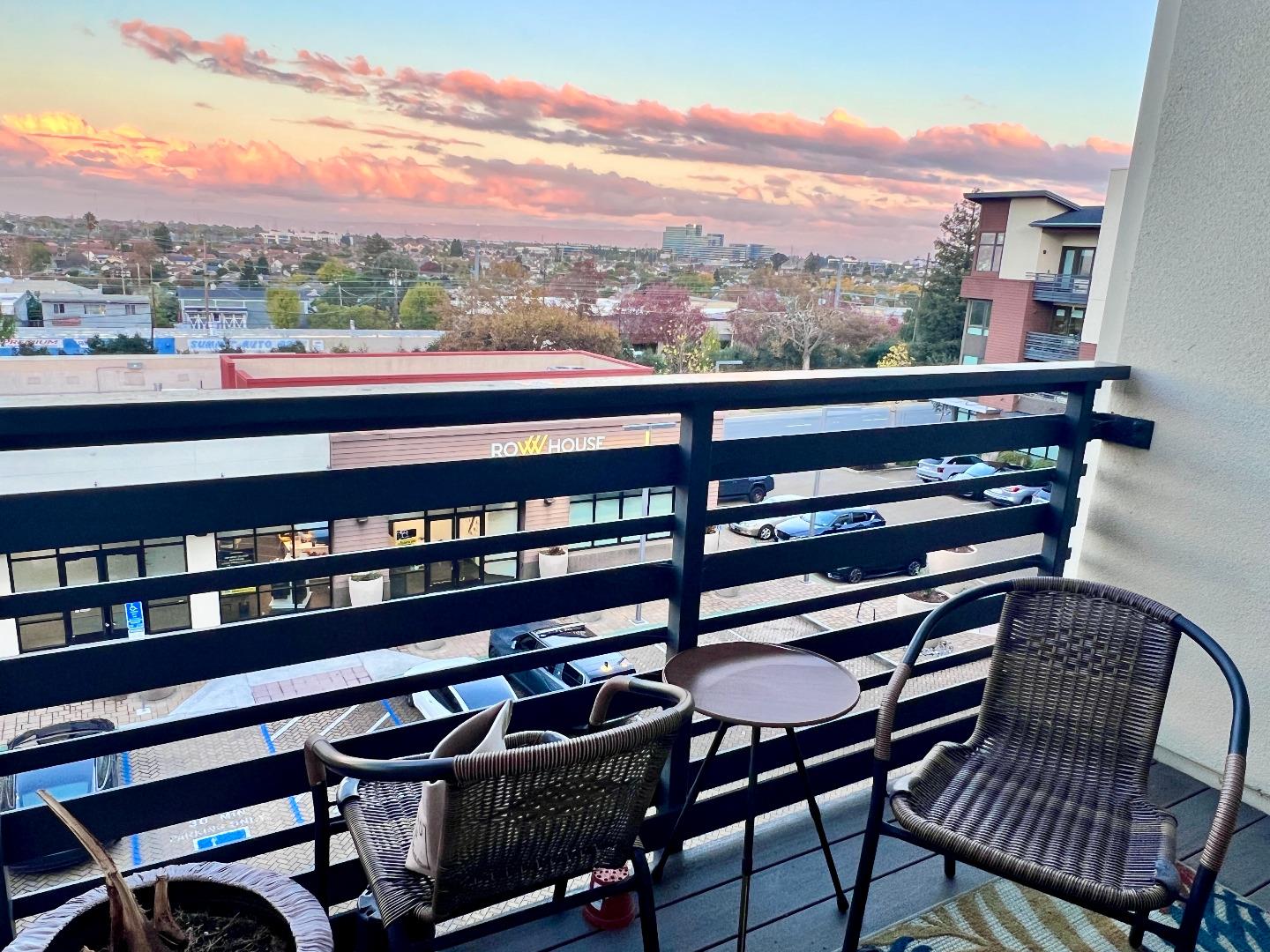 Detail Gallery Image 9 of 16 For 400 El Camino Real #403,  Belmont,  CA 94002 - 1 Beds | 1 Baths