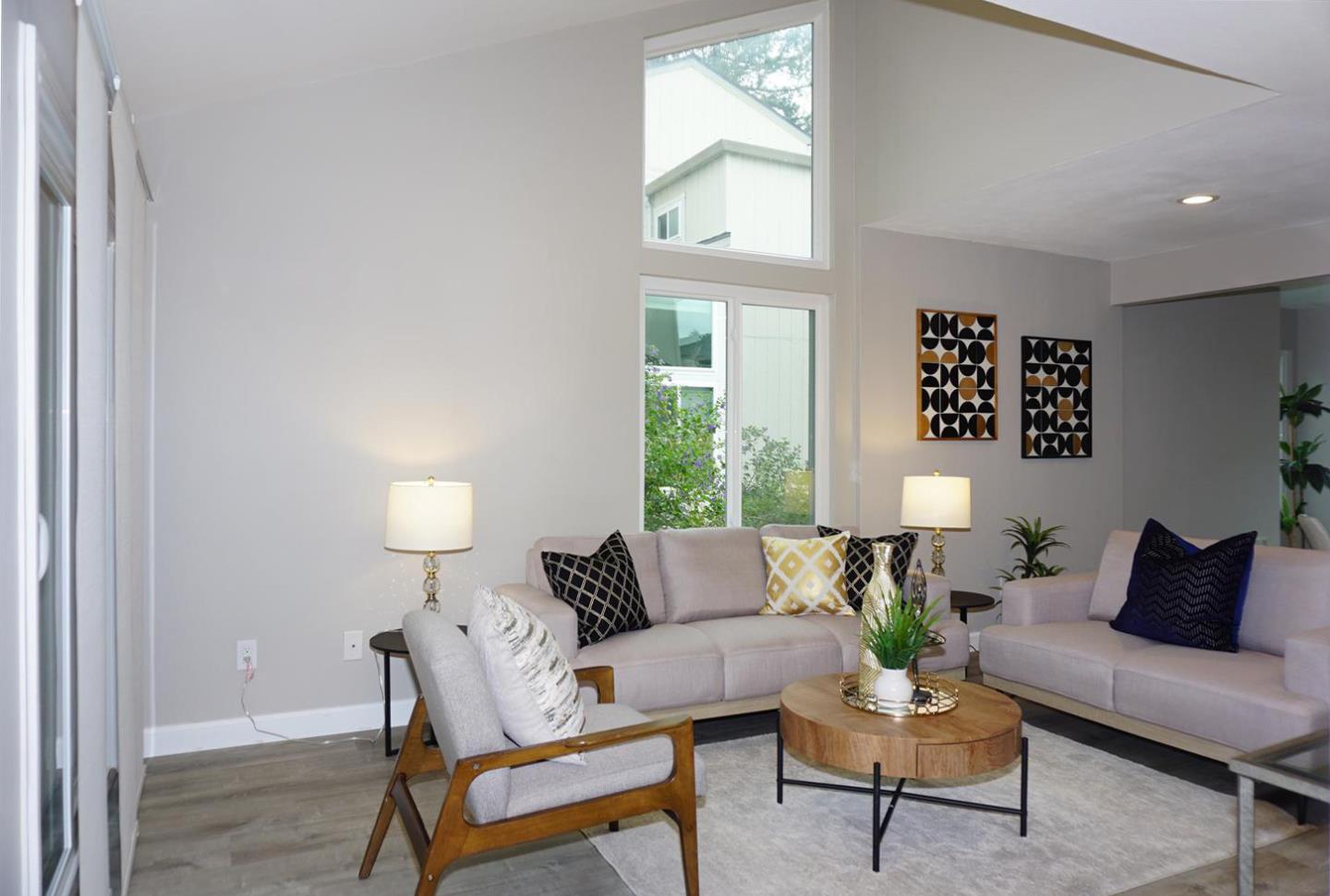 Detail Gallery Image 8 of 29 For 618 S Fair Oaks Ave, Sunnyvale,  CA 94086 - 2 Beds | 2 Baths