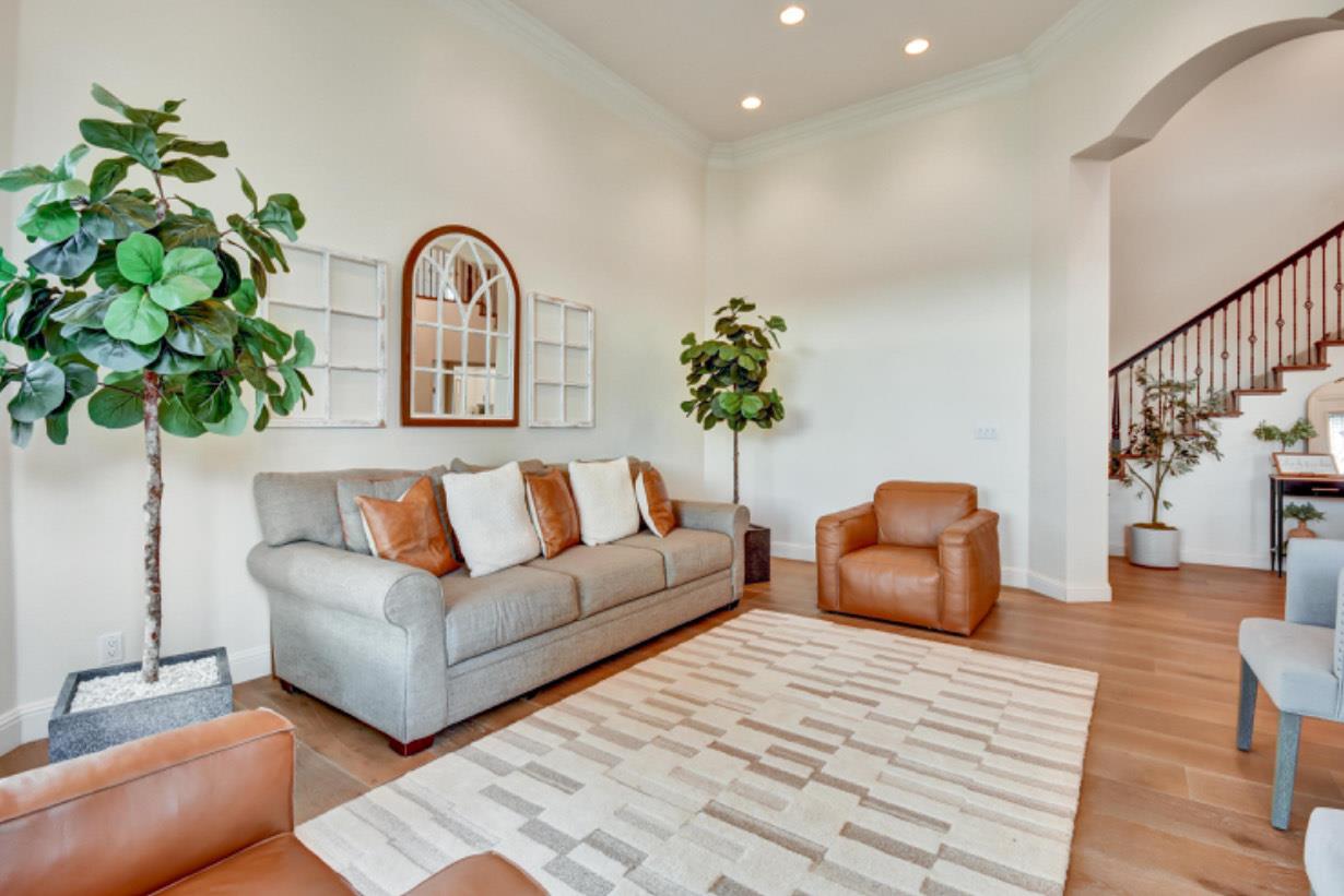 Detail Gallery Image 8 of 35 For 194 Lantz Dr, Morgan Hill,  CA 95037 - 4 Beds | 5 Baths