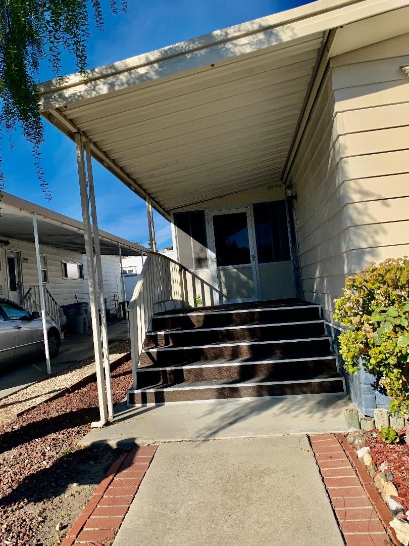 Detail Gallery Image 5 of 16 For 102 Quail Hollow Dr #102,  San Jose,  CA 95128 - 2 Beds | 2 Baths