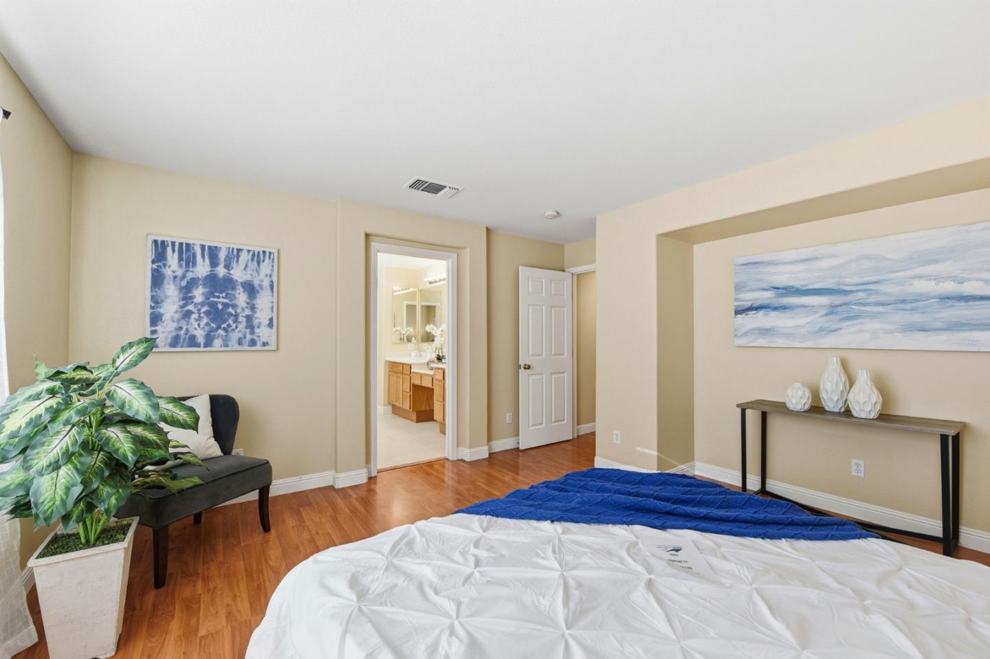 Detail Gallery Image 22 of 30 For 2979 Stallion Way, San Jose,  CA 95121 - 3 Beds | 2/1 Baths