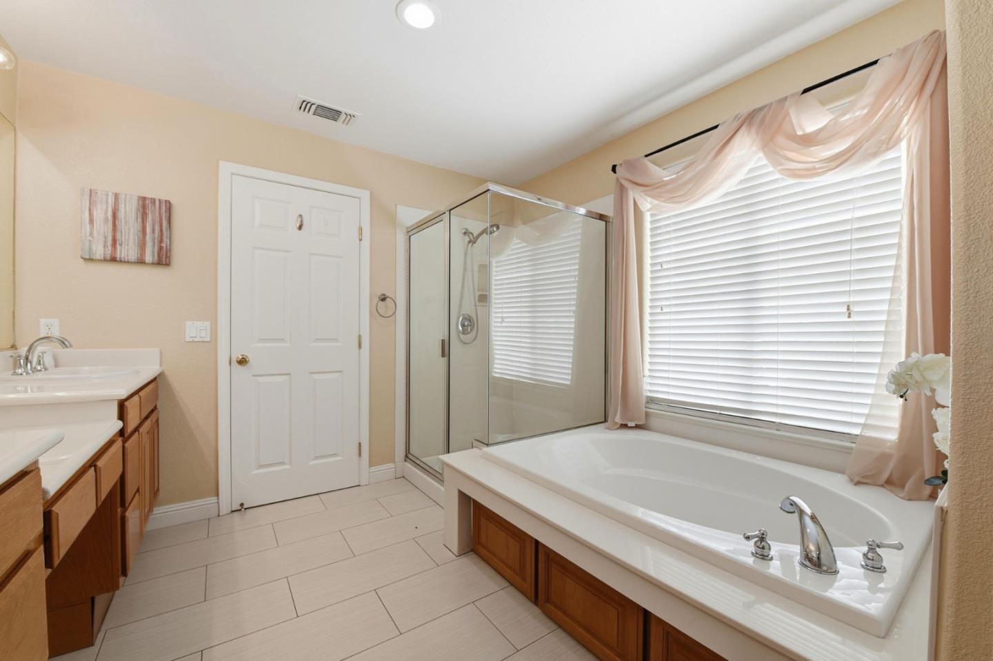 Detail Gallery Image 24 of 30 For 2979 Stallion Way, San Jose,  CA 95121 - 3 Beds | 2/1 Baths