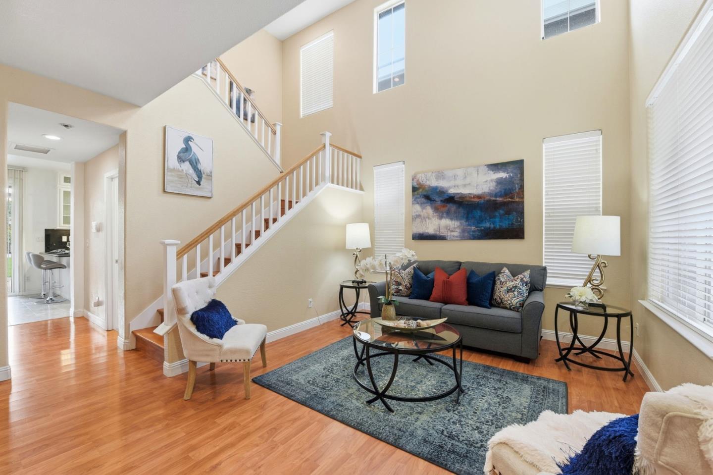 Detail Gallery Image 5 of 30 For 2979 Stallion Way, San Jose,  CA 95121 - 3 Beds | 2/1 Baths