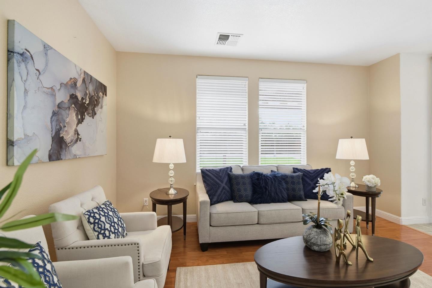 Detail Gallery Image 7 of 30 For 2979 Stallion Way, San Jose,  CA 95121 - 3 Beds | 2/1 Baths