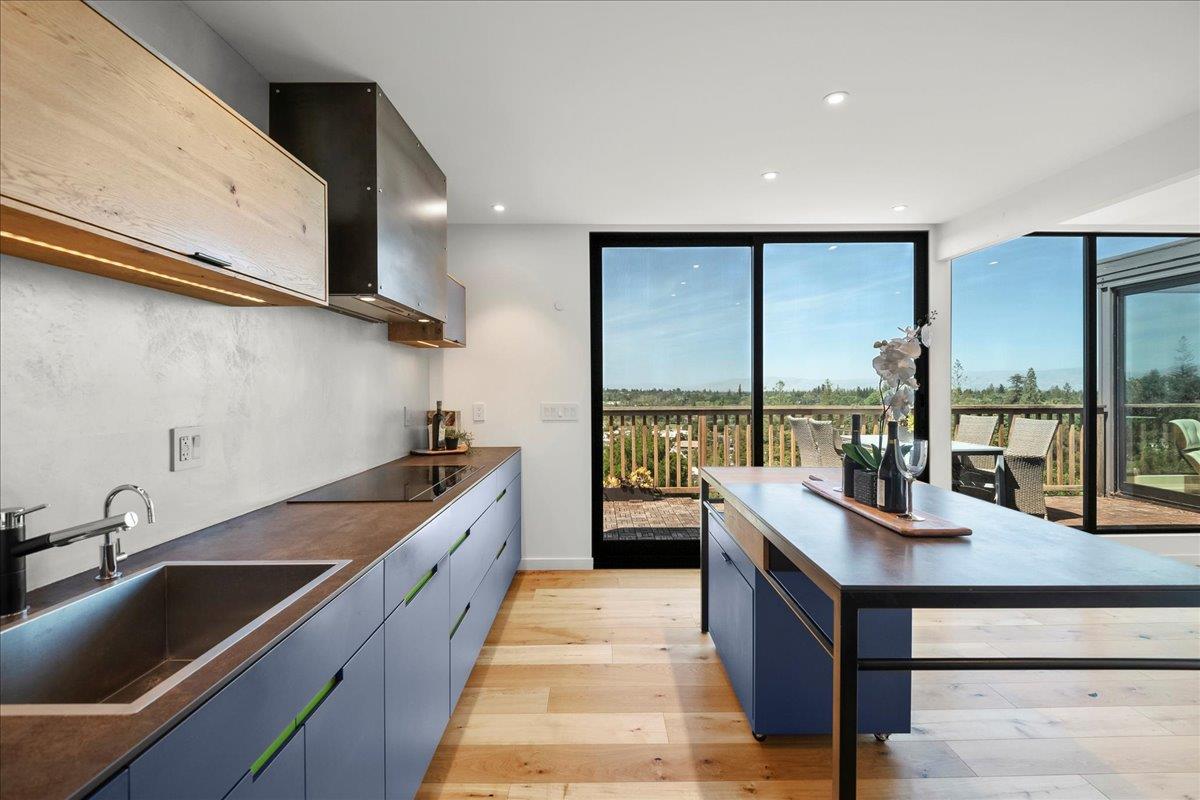 Detail Gallery Image 20 of 29 For 25 Grove St, Los Gatos,  CA 95030 - 4 Beds | 3/1 Baths