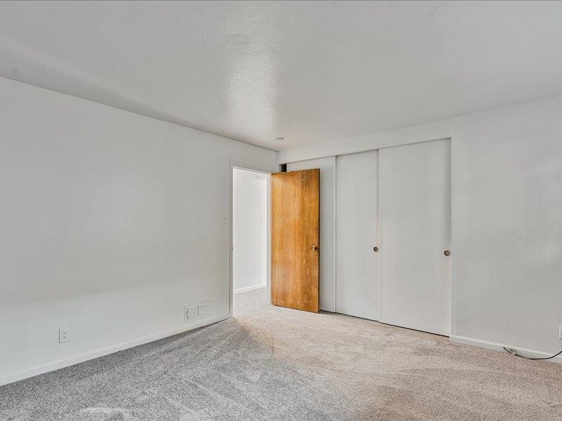 Detail Gallery Image 24 of 46 For 750 Bacon St #2,  San Francisco,  CA 94134 - 2 Beds | 1 Baths