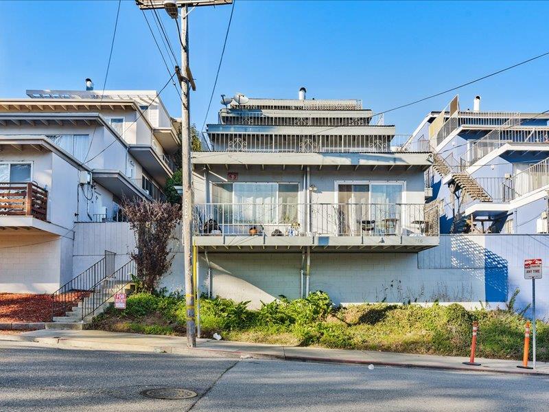 Detail Gallery Image 44 of 46 For 750 Bacon St #2,  San Francisco,  CA 94134 - 2 Beds | 1 Baths