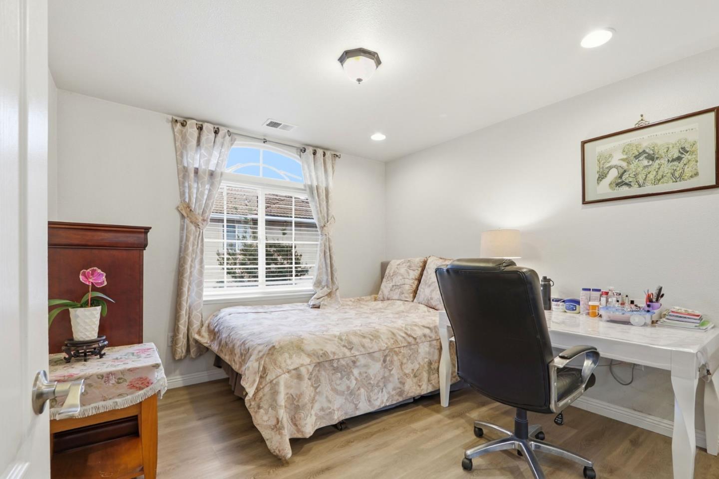 Detail Gallery Image 12 of 29 For 539 Boynton Ave, San Jose,  CA 95117 - 3 Beds | 2/1 Baths