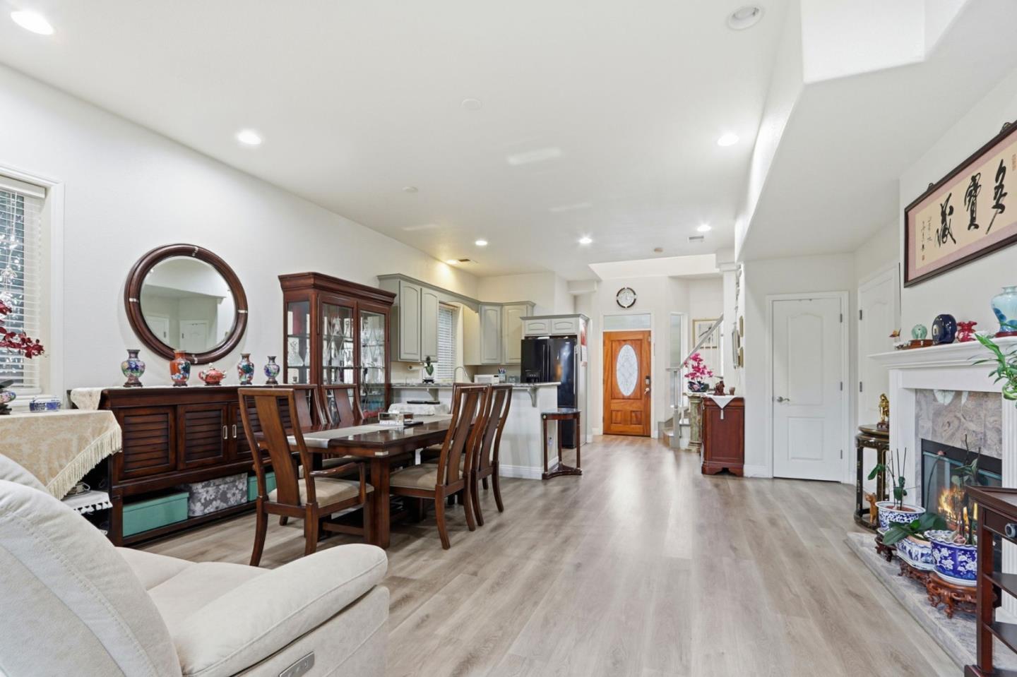 Detail Gallery Image 4 of 29 For 539 Boynton Ave, San Jose,  CA 95117 - 3 Beds | 2/1 Baths