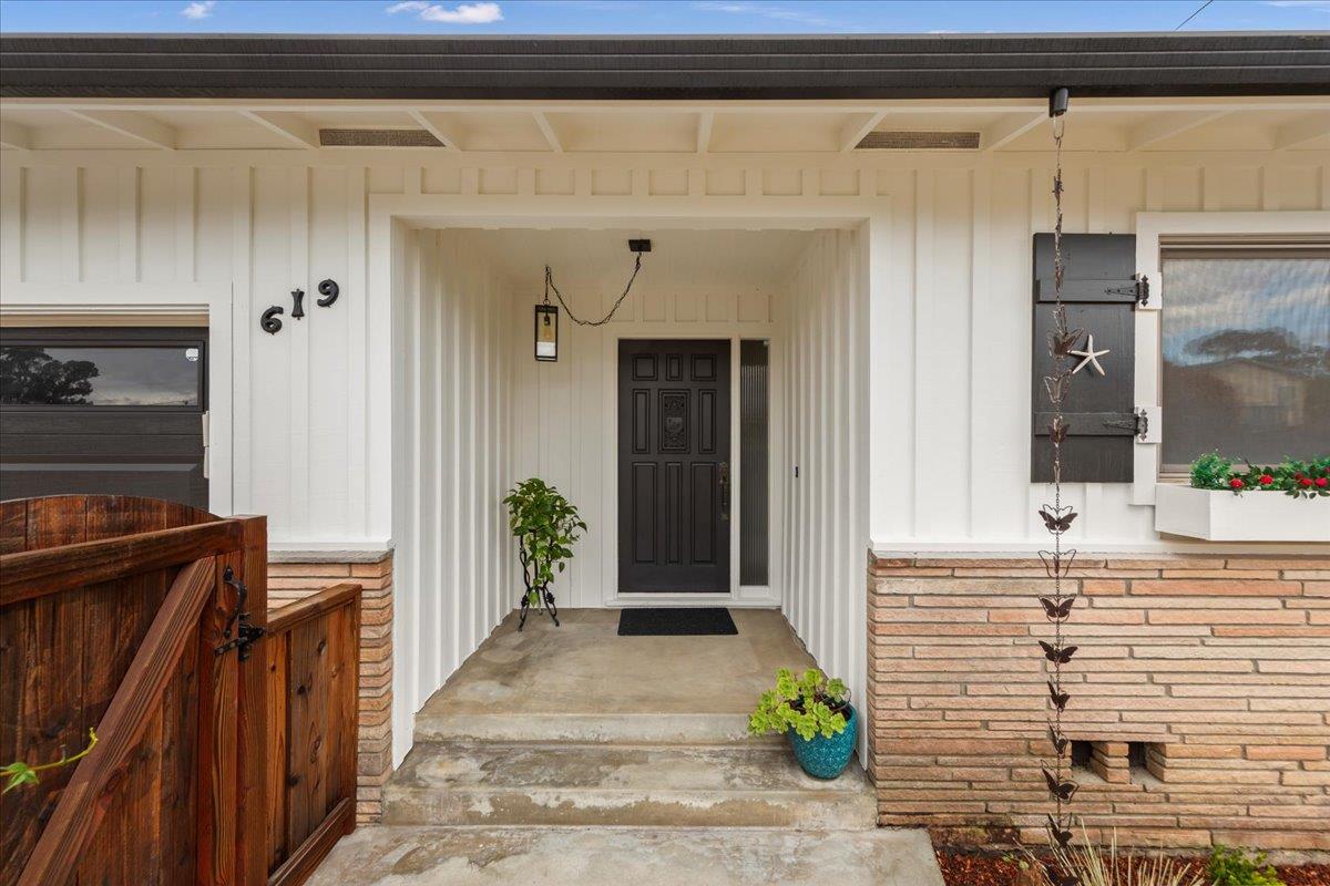 Detail Gallery Image 3 of 45 For 619 Middlefield Dr, Aptos,  CA 95003 - 3 Beds | 2 Baths