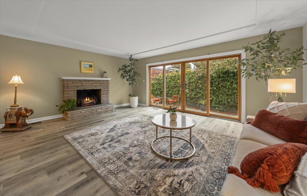 Detail Gallery Image 5 of 45 For 619 Middlefield Dr, Aptos,  CA 95003 - 3 Beds | 2 Baths