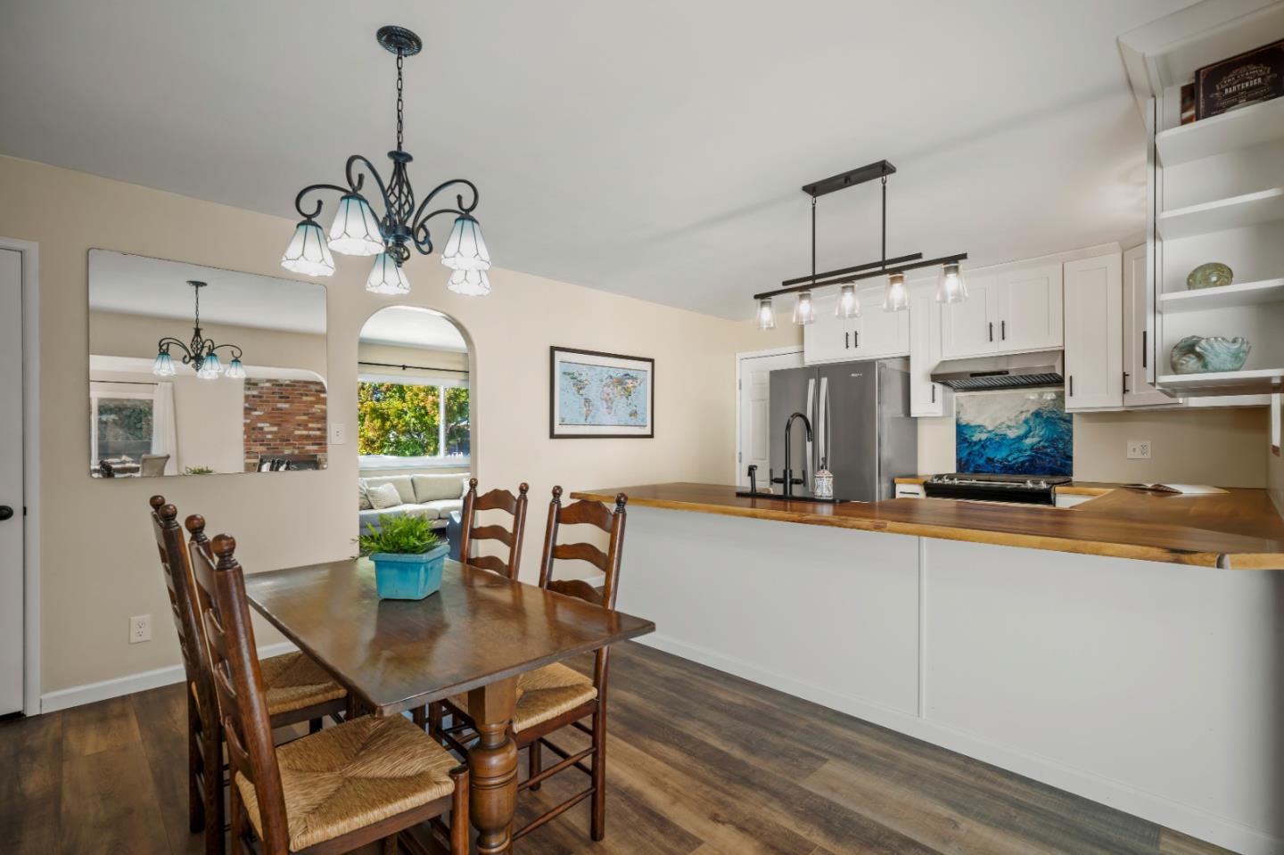 Detail Gallery Image 10 of 25 For 1080 Douglas Ct, Seaside,  CA 93955 - 3 Beds | 1/1 Baths
