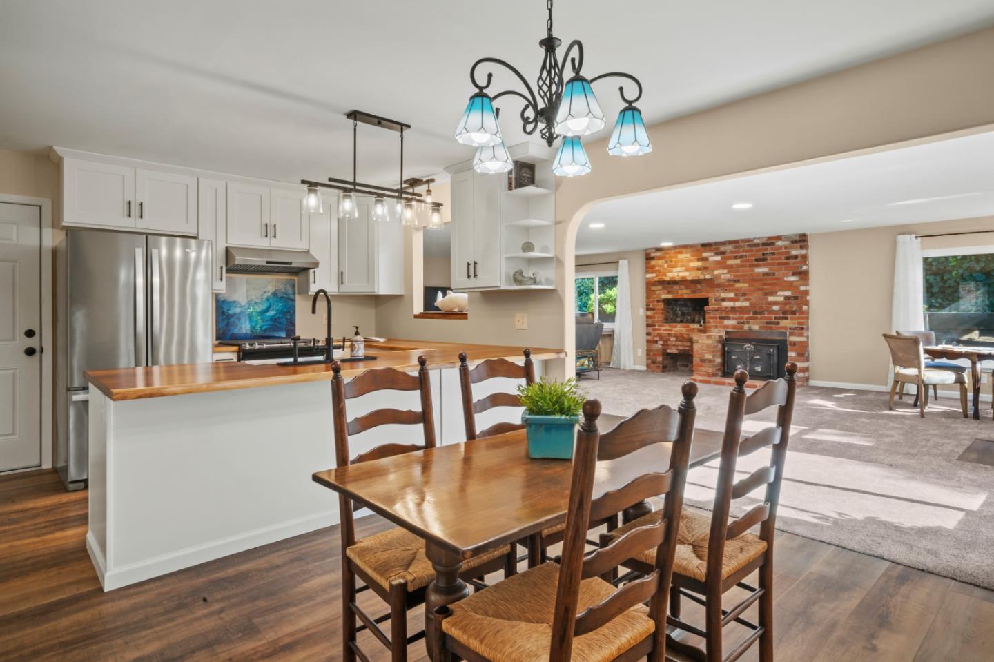 Detail Gallery Image 7 of 25 For 1080 Douglas Ct, Seaside,  CA 93955 - 3 Beds | 1/1 Baths