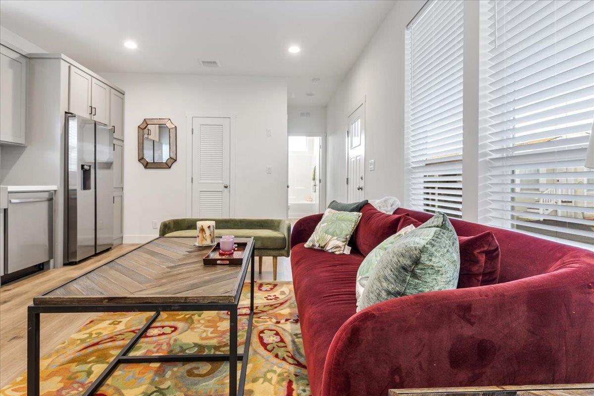 Detail Gallery Image 8 of 20 For 1146 Birch Avenue #37,  Seaside,  CA 93955 - 2 Beds | 2 Baths