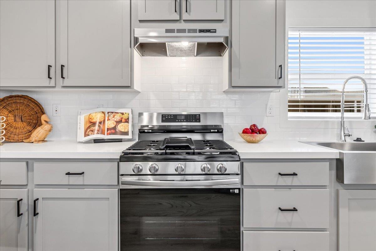 Detail Gallery Image 9 of 20 For 1146 Birch Avenue #37,  Seaside,  CA 93955 - 2 Beds | 2 Baths