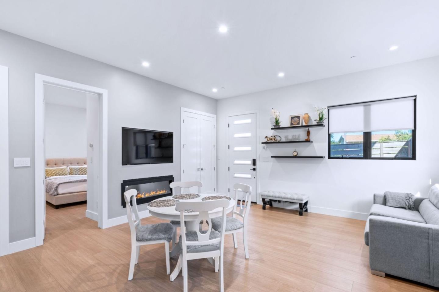 Detail Gallery Image 37 of 52 For 1016 Escalero Ave, Pacifica,  CA 94044 - 5 Beds | 5 Baths