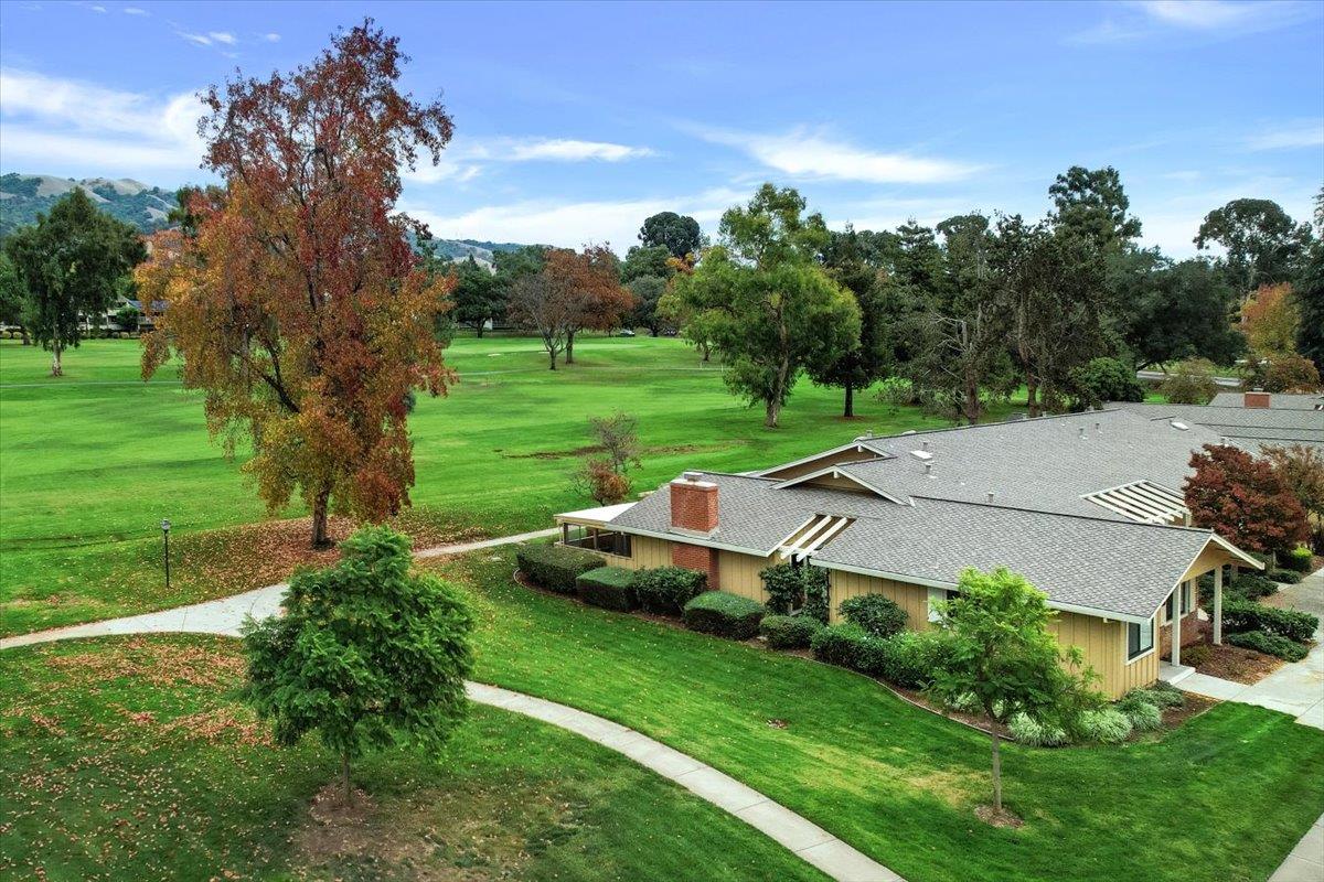 Detail Gallery Image 8 of 49 For 5050 Cribari Vale, San Jose,  CA 95135 - 2 Beds | 2 Baths