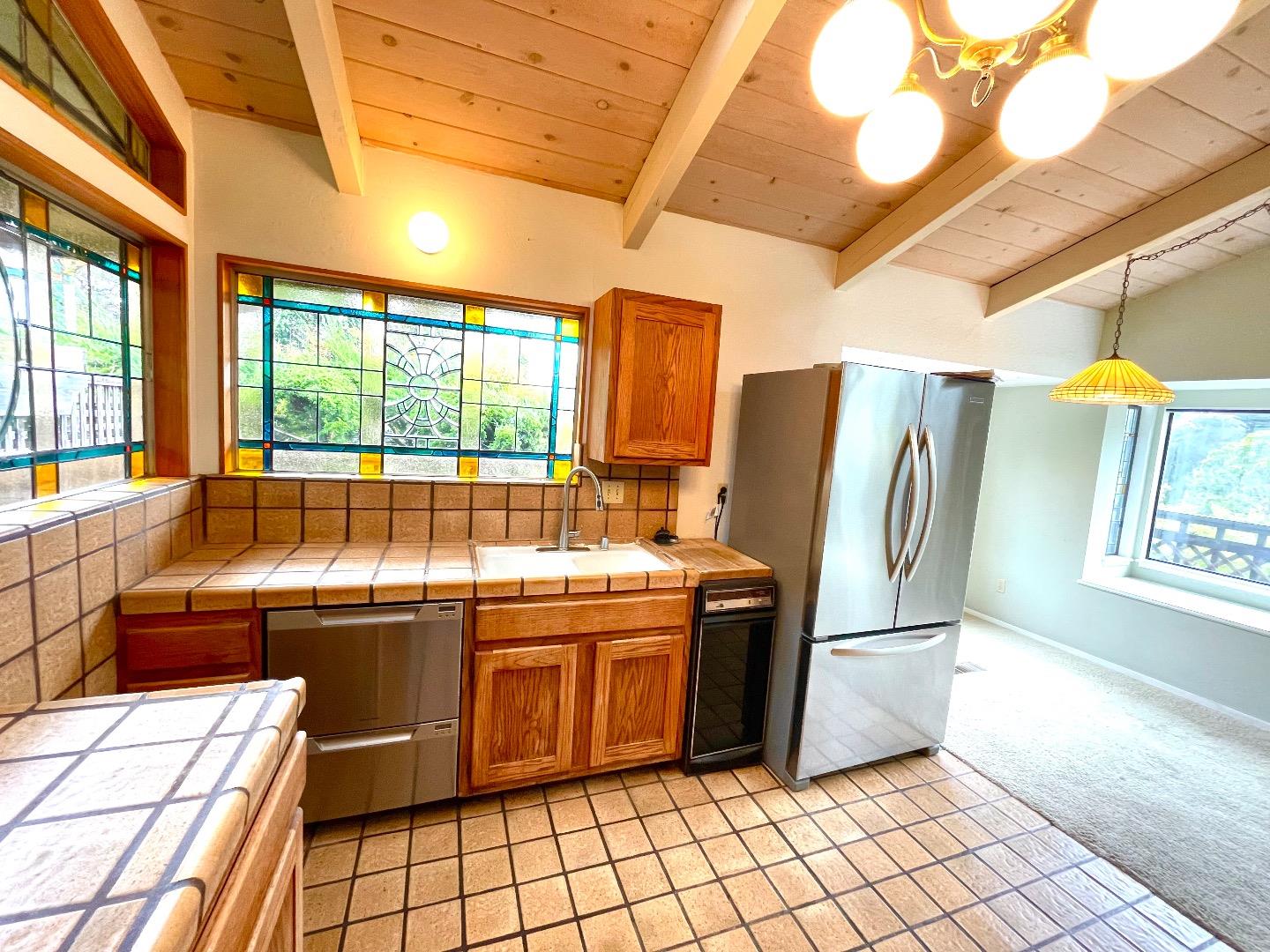 Detail Gallery Image 10 of 33 For 507 La Honda Dr, Aptos,  CA 95003 - 3 Beds | 2/1 Baths