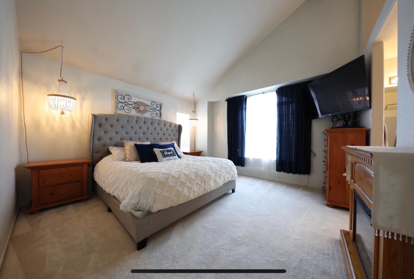 Detail Gallery Image 19 of 24 For 1243 De Cunha Ct, Salinas,  CA 93906 - 4 Beds | 2/1 Baths