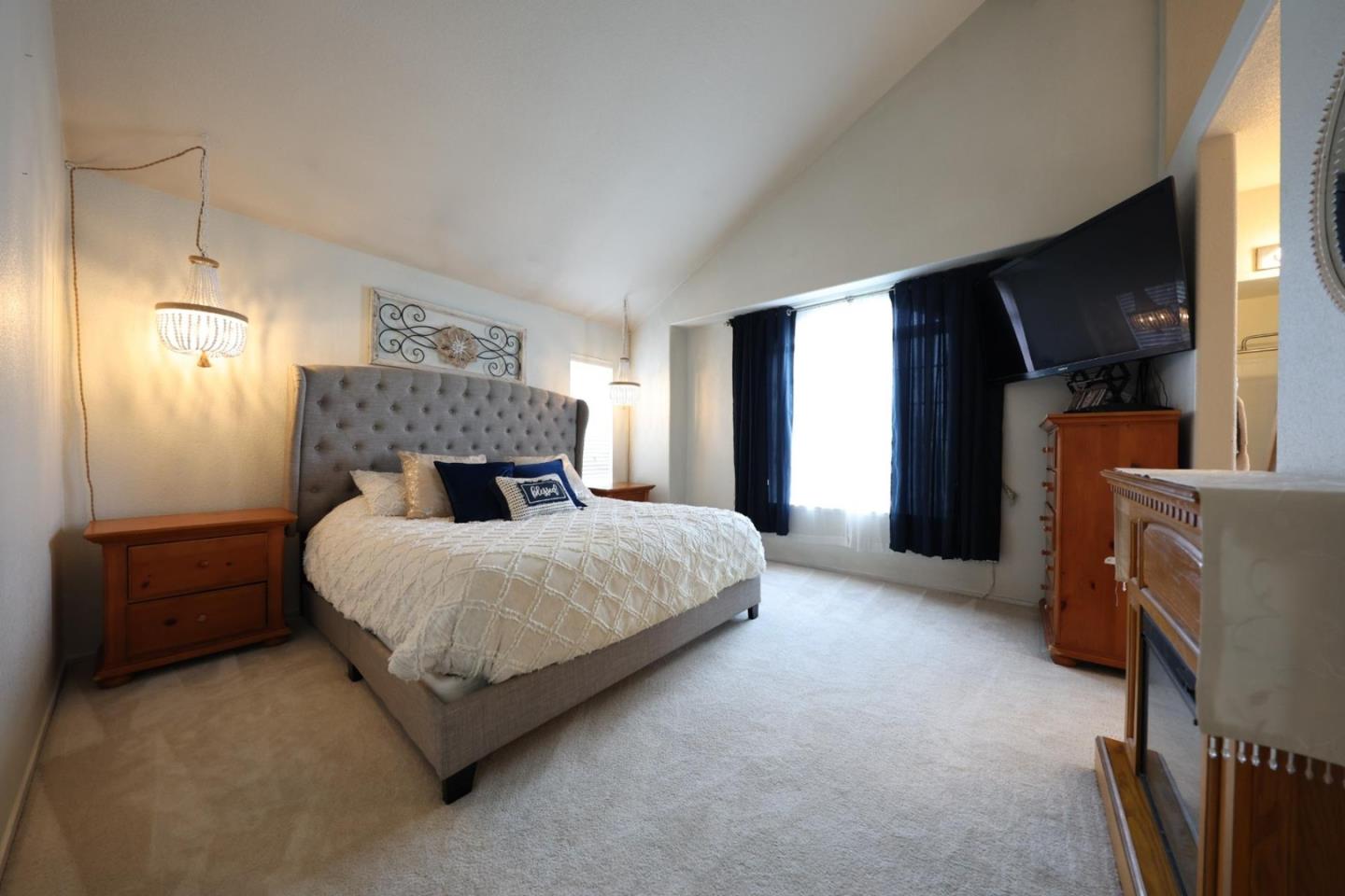 Detail Gallery Image 23 of 24 For 1243 De Cunha Ct, Salinas,  CA 93906 - 4 Beds | 2/1 Baths