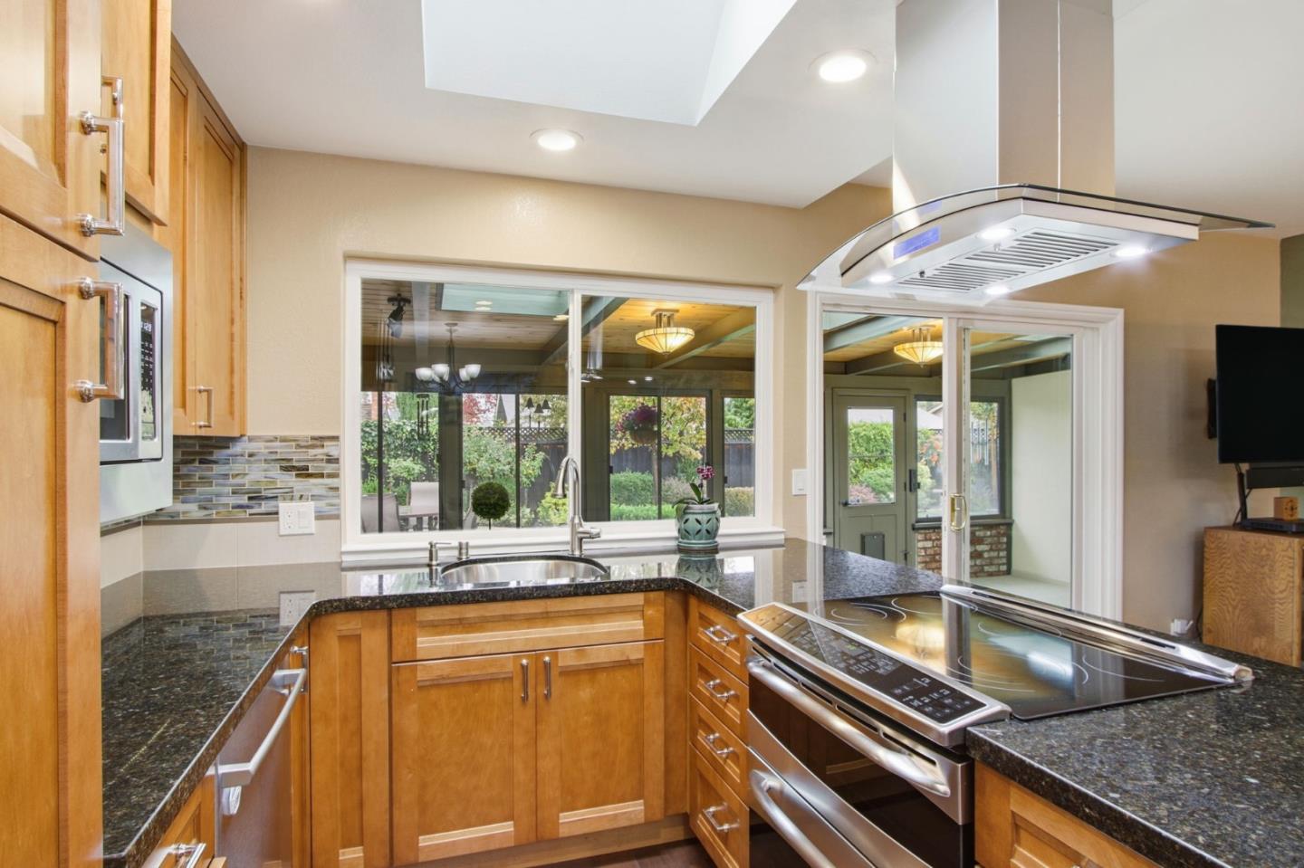 Detail Gallery Image 18 of 41 For 2757 Estella Dr, Santa Clara,  CA 95051 - 4 Beds | 2 Baths