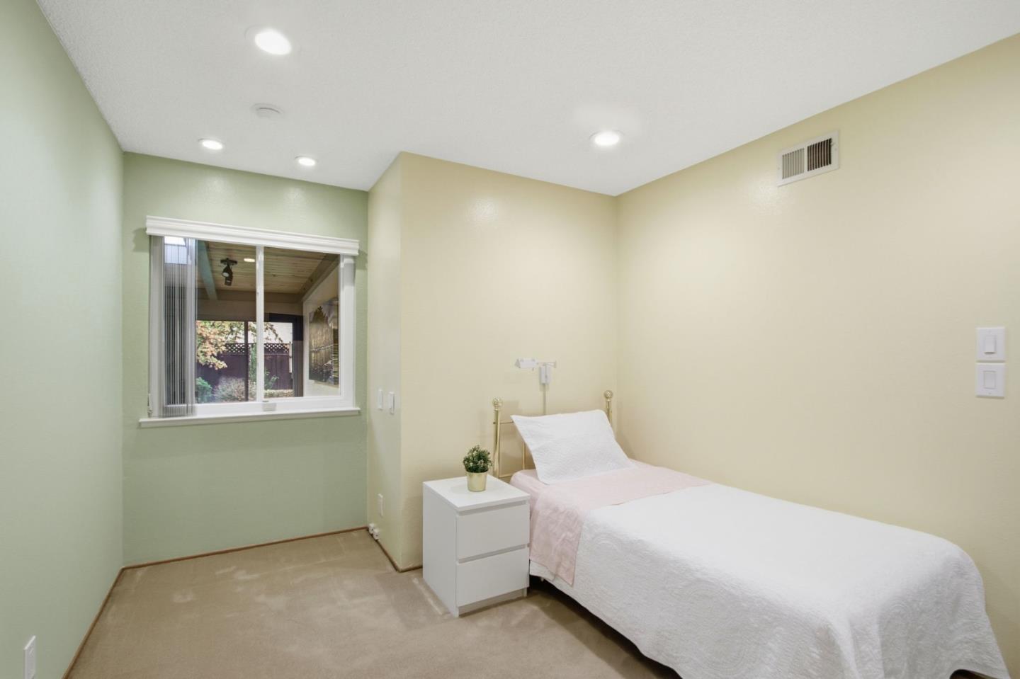 Detail Gallery Image 30 of 41 For 2757 Estella Dr, Santa Clara,  CA 95051 - 4 Beds | 2 Baths