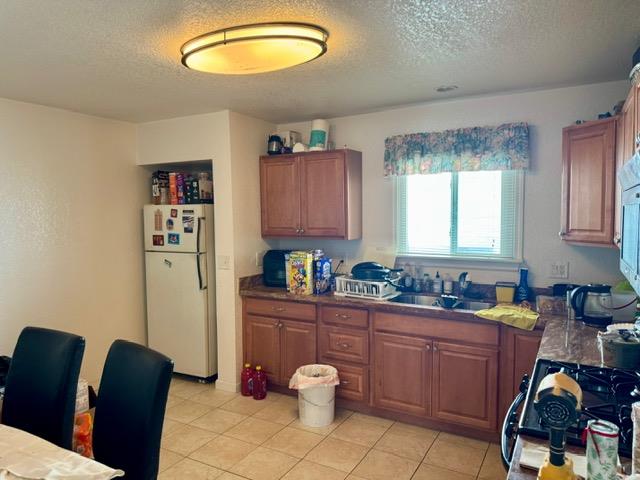 Detail Gallery Image 10 of 17 For 920 Warren St, Redwood City,  CA 94063 - – Beds | – Baths