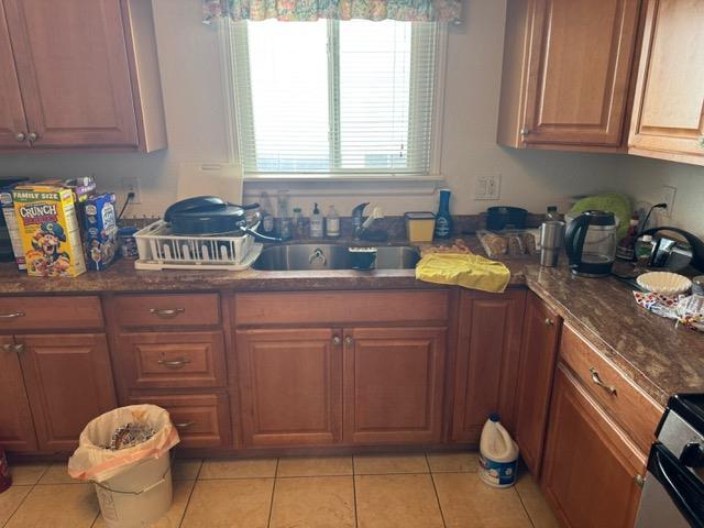 Detail Gallery Image 11 of 17 For 920 Warren St, Redwood City,  CA 94063 - – Beds | – Baths