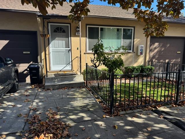 Detail Gallery Image 3 of 17 For 920 Warren St, Redwood City,  CA 94063 - – Beds | – Baths