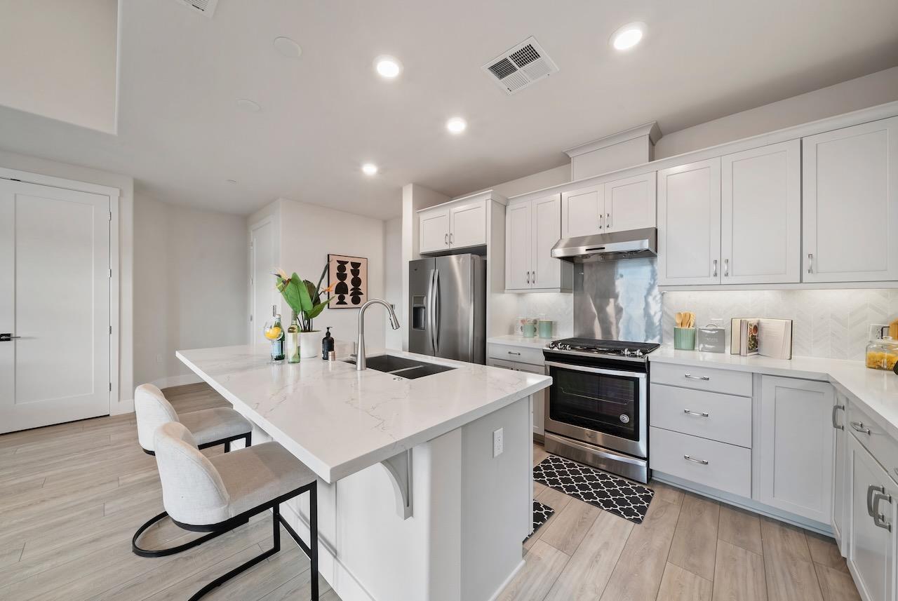 Detail Gallery Image 18 of 47 For 47382 Mission Falls Ct, Fremont,  CA 94539 - 2 Beds | 2 Baths