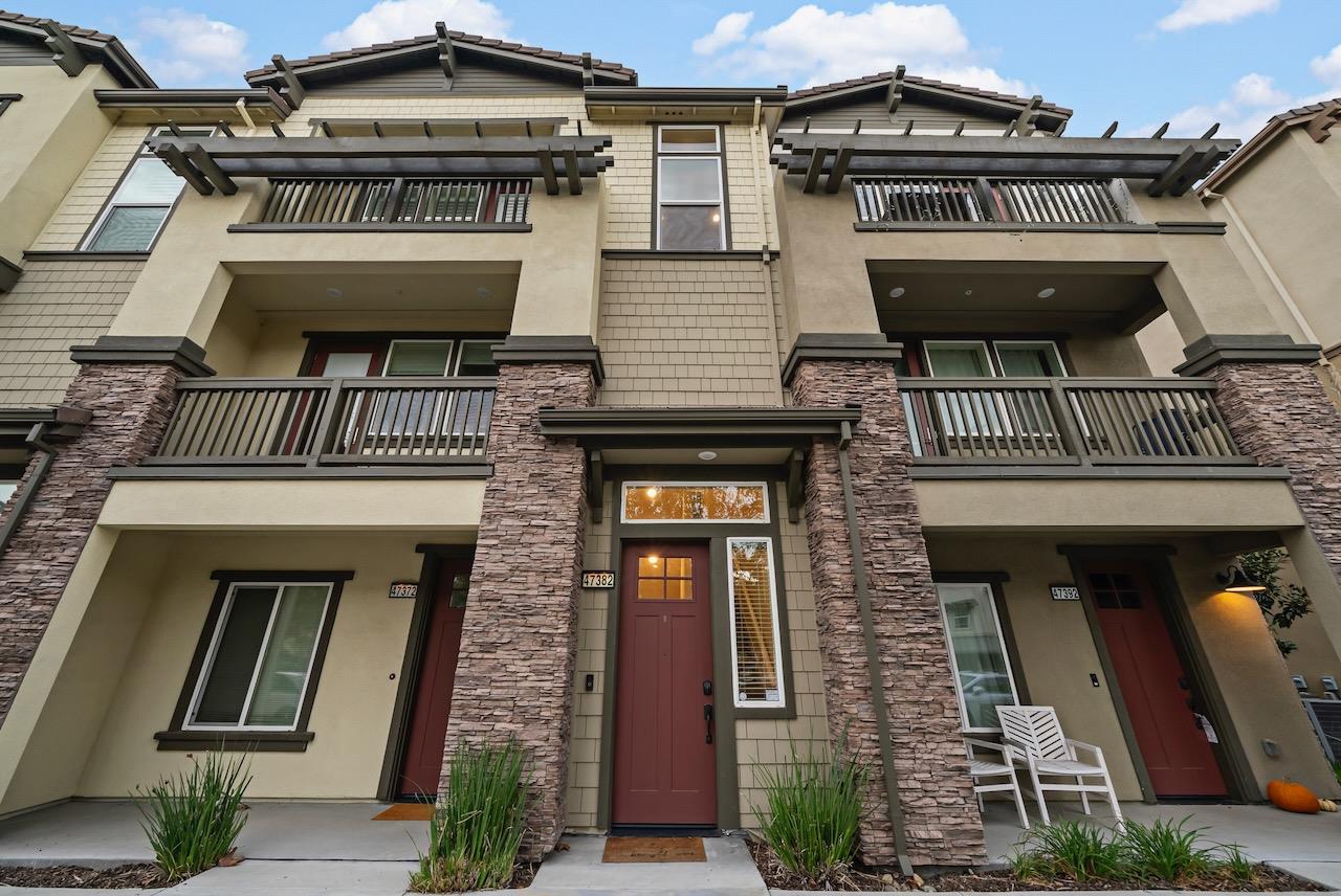 Detail Gallery Image 3 of 47 For 47382 Mission Falls Ct, Fremont,  CA 94539 - 2 Beds | 2 Baths