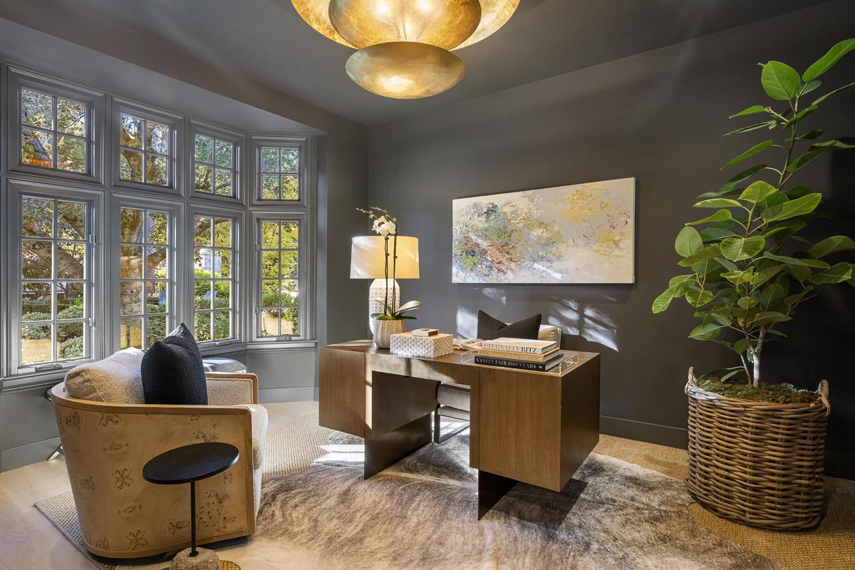 Detail Gallery Image 20 of 54 For 729 Chiltern Rd, Hillsborough,  CA 94010 - 5 Beds | 7/1 Baths