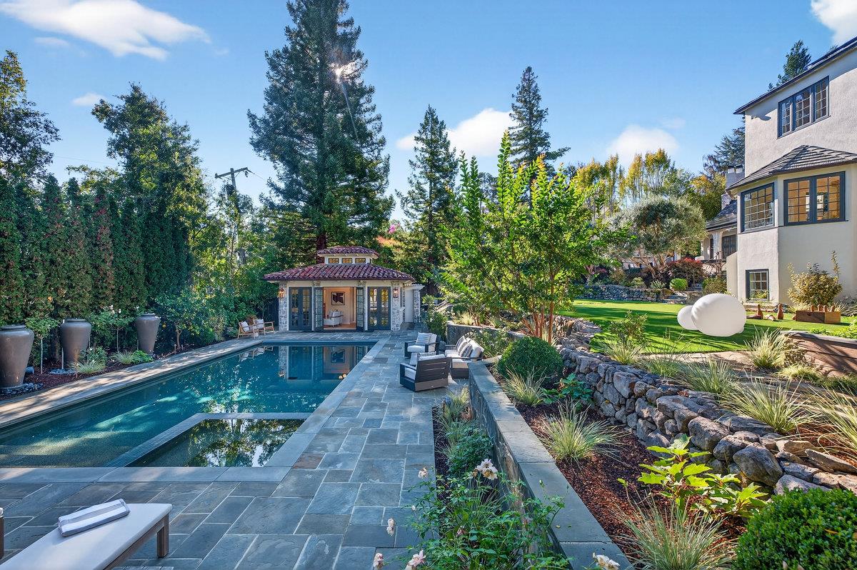 Detail Gallery Image 53 of 54 For 729 Chiltern Rd, Hillsborough,  CA 94010 - 5 Beds | 7/1 Baths