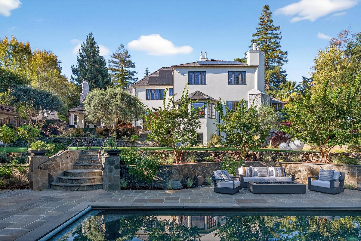 Detail Gallery Image 54 of 54 For 729 Chiltern Rd, Hillsborough,  CA 94010 - 5 Beds | 7/1 Baths