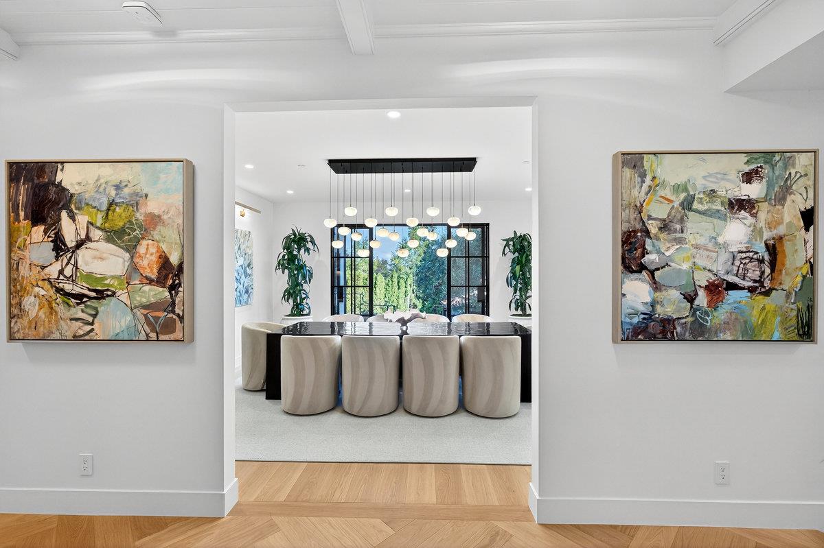 Detail Gallery Image 7 of 54 For 729 Chiltern Rd, Hillsborough,  CA 94010 - 5 Beds | 7/1 Baths