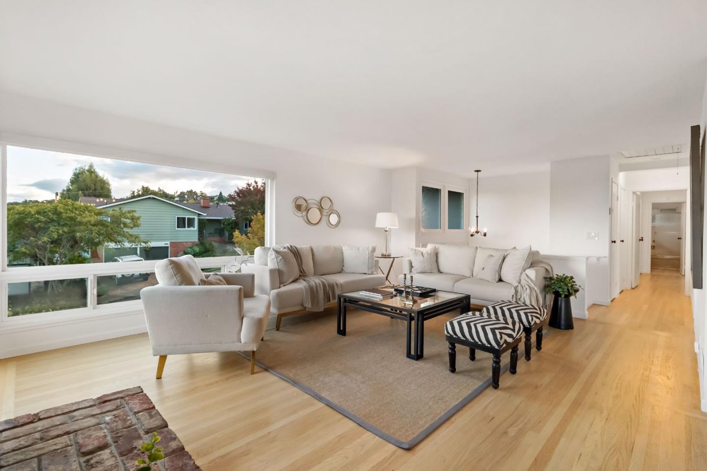 Detail Gallery Image 11 of 52 For 3848 Vineyard Dr, Redwood City,  CA 94061 - 4 Beds | 2/1 Baths