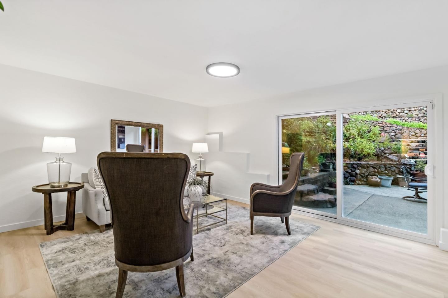 Detail Gallery Image 20 of 52 For 3848 Vineyard Dr, Redwood City,  CA 94061 - 4 Beds | 2/1 Baths