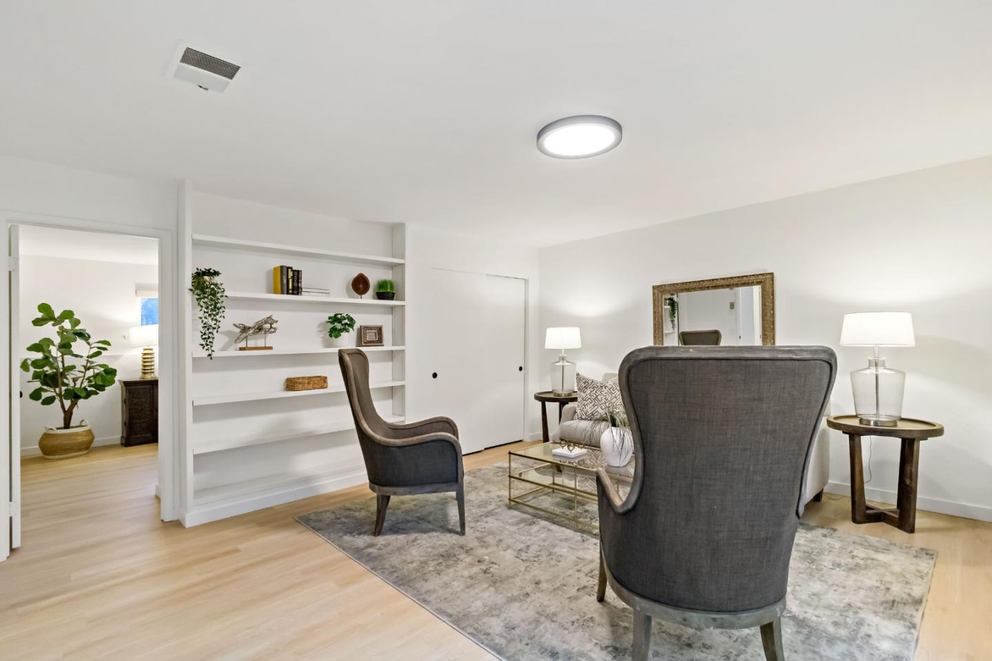 Detail Gallery Image 21 of 52 For 3848 Vineyard Dr, Redwood City,  CA 94061 - 4 Beds | 2/1 Baths