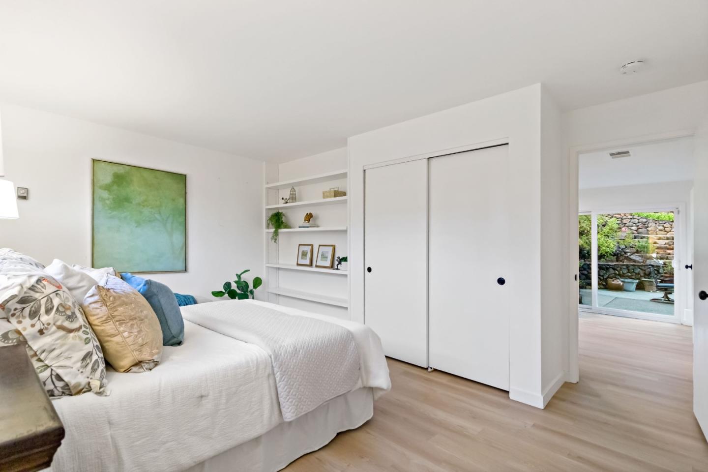 Detail Gallery Image 29 of 52 For 3848 Vineyard Dr, Redwood City,  CA 94061 - 4 Beds | 2/1 Baths