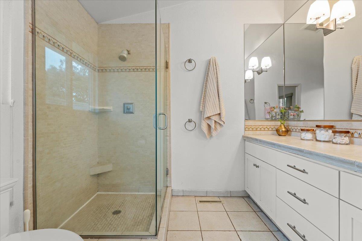 Detail Gallery Image 17 of 27 For 640 Rio Del Mar Blvd, Aptos,  CA 95003 - 2 Beds | 2 Baths