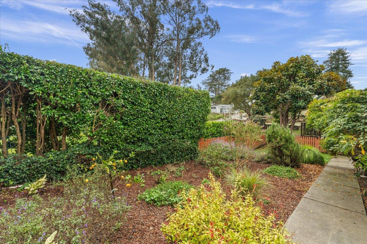 Detail Gallery Image 25 of 27 For 640 Rio Del Mar Blvd, Aptos,  CA 95003 - 2 Beds | 2 Baths