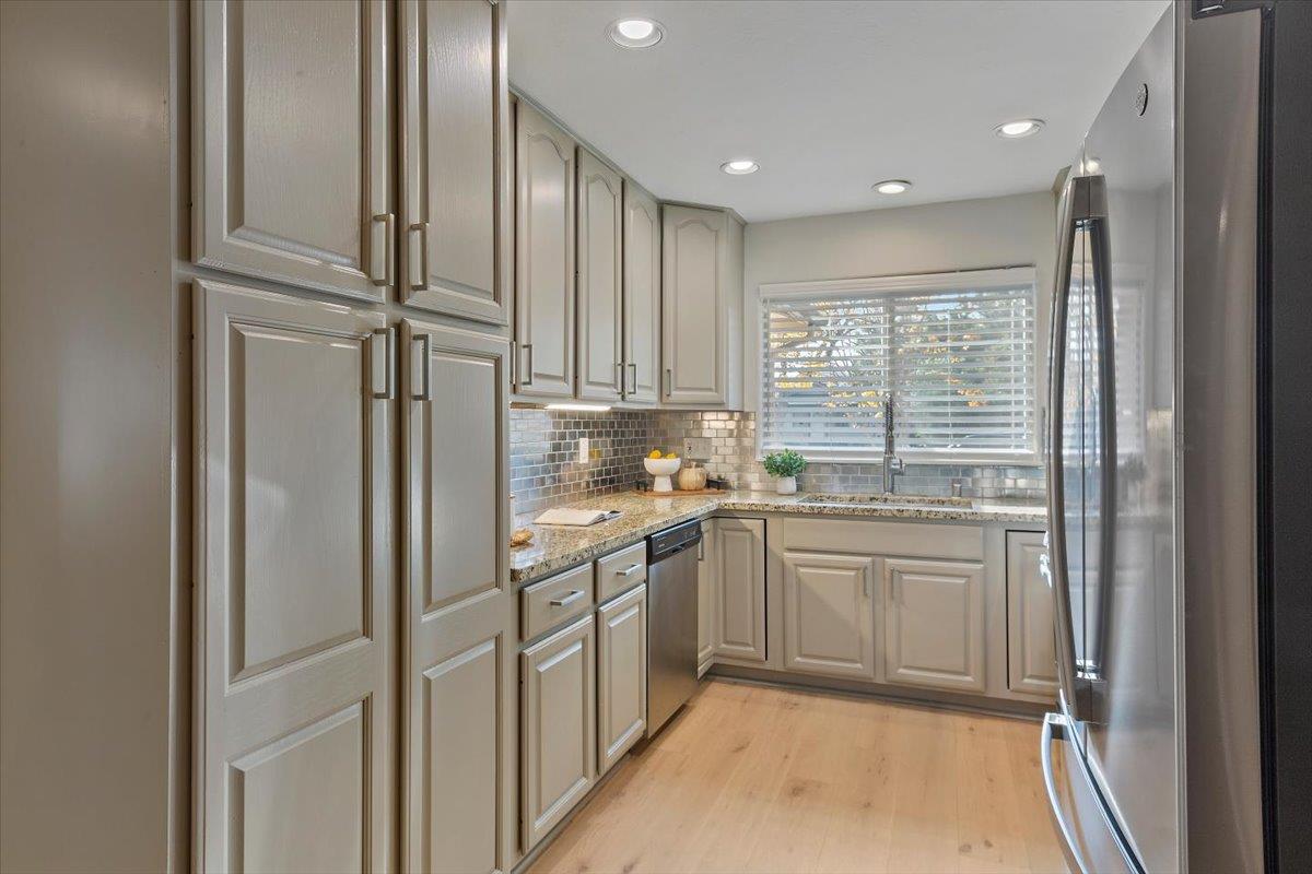 Detail Gallery Image 9 of 48 For 167 Las Astas Dr, Los Gatos,  CA 95032 - 3 Beds | 2 Baths