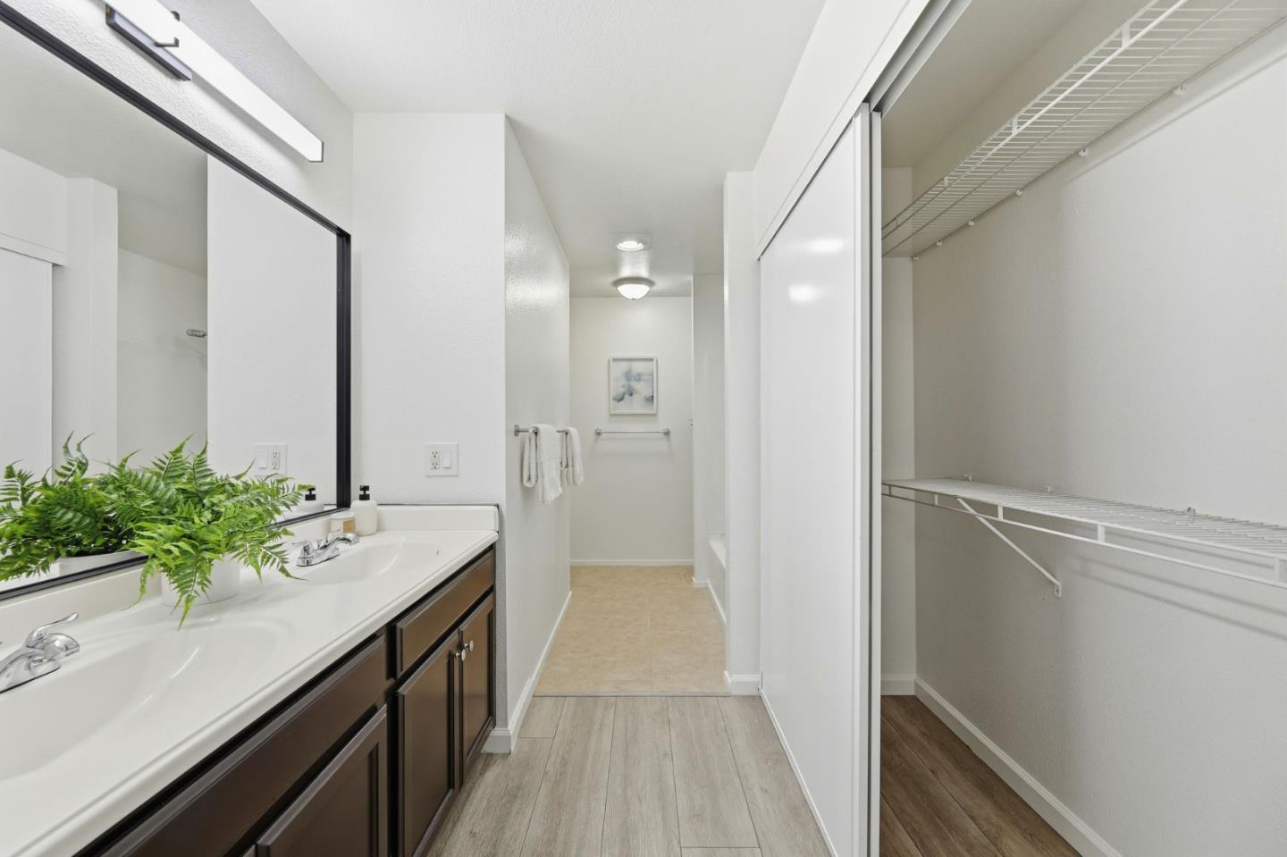 Detail Gallery Image 11 of 23 For 611 Maestro Ct, San Jose,  CA 95134 - 2 Beds | 2 Baths