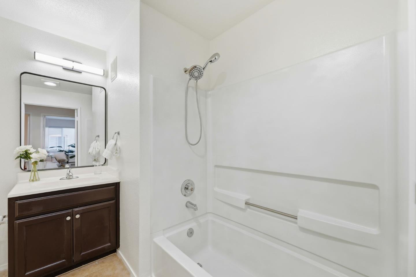 Detail Gallery Image 12 of 23 For 611 Maestro Ct, San Jose,  CA 95134 - 2 Beds | 2 Baths