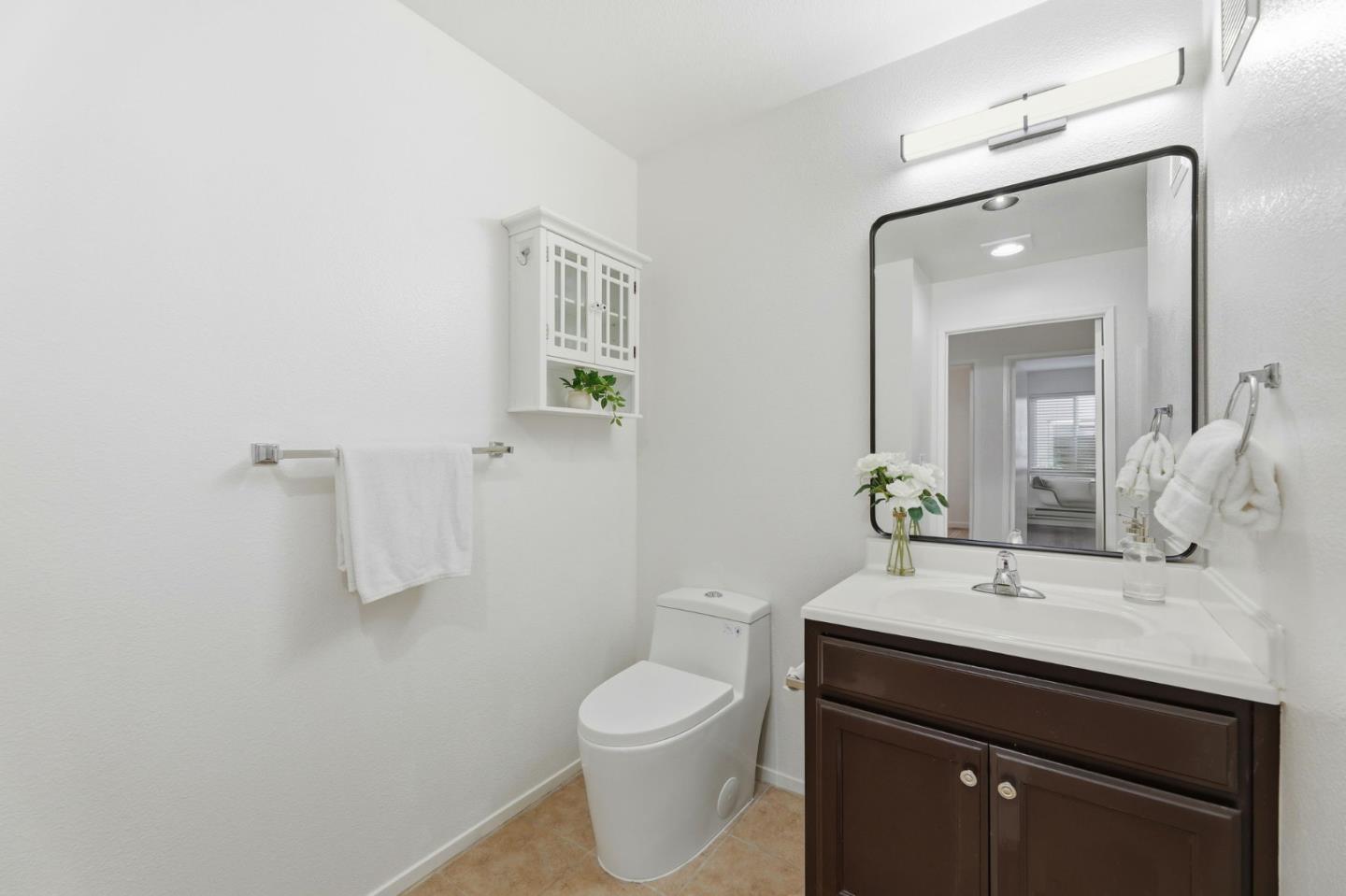 Detail Gallery Image 14 of 23 For 611 Maestro Ct, San Jose,  CA 95134 - 2 Beds | 2 Baths